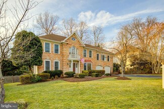 8514 Oak Chase Cir, Fairfax Station, VA 22039