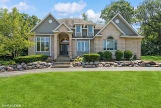7310 Hillside Dr, Spring Grove, IL 60081