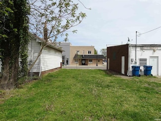 616 N Main St, Evansville, IN 47711