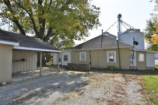103 E Oak St, Rensselaer, IN 47978