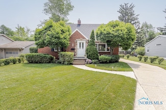 160 Wilkshire Dr, Waterville, OH 43566