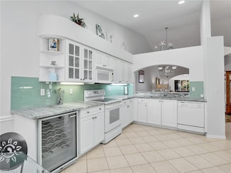 5774 Greenwood Cir Unit 64, Naples, FL 34112