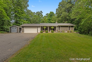 6635 Ramsdell Dr NE, Rockford, MI 49341