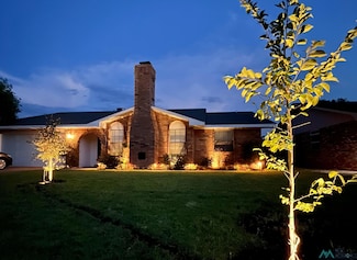 205 Chanticleer Place, Clovis, NM 88101