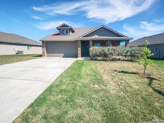 1520 Doncaster Dr, Seguin, TX 78155