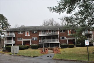 11 Stonehenge Dr Unit 126E, Greenville, RI 02828