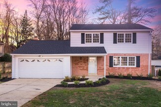 8113 Bright Meadows Ln, Dunn Loring, VA 22027