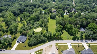 7 Reed Hill Dr, East Aurora, NY 14052