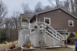 199 Lee Ct, Naoma, WV 25140