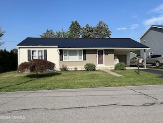 203 Pleasant Dr, Selinsgrove, PA 17870