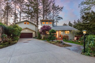 50010 S Beach Rd, Neskowin, OR 97149
