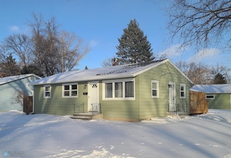 1522 15th St S, Moorhead, MN 56560