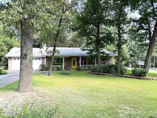 1470 Holly Trail E, Holly Lake Ranch, TX 75765