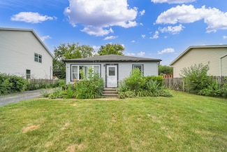 20772 N Elizabeth Ave, Lincolnshire, IL 60069