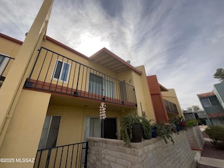 820 S Langley Ave Unit 203, Tucson, AZ 85710