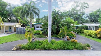 2475 Cat Cay Ln, Fort Lauderdale, FL 33312