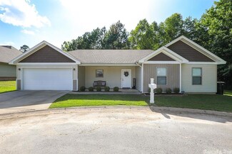 6005 Ivy Cove, Bauxite, AR 72011