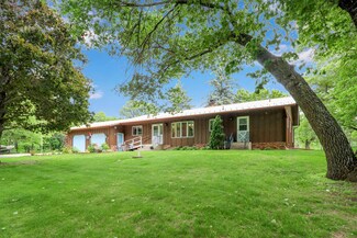 28122 Timber Lane Rd, Paynesville, MN 56362