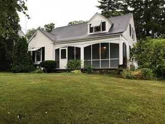 659 Church St, Whitinsville, MA 01588