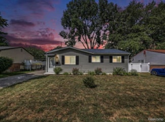 32140 Palmer Rd, Westland, MI 48186