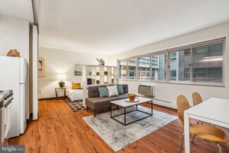 1900 34 John F. Kennedy Blvd Unit 423, Philadelphia, PA 19103