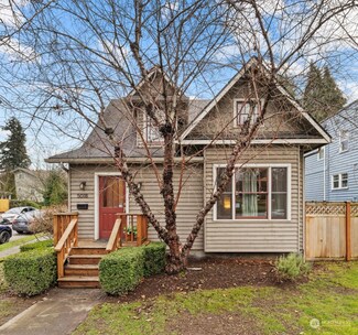 5018 Green Lake Way N, Seattle, WA 98103