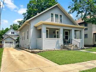 110 E Roosevelt St, Freeport, IL 61032