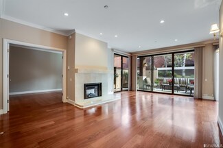 550 Davis St Unit 35, San Francisco, CA 94111