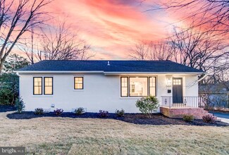303 S West St, Falls Church, VA 22046