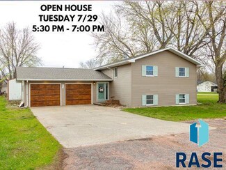 1141 Vermillion St, Centerville, SD 57014