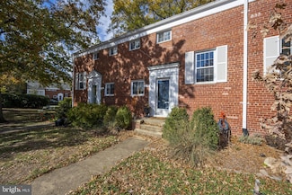 1635 Ripon Place, Alexandria, VA 22302