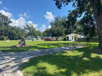 398 Southeast Ave, Gulfport, MS 39507
