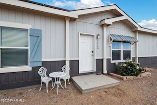 2460 W Hard Cider Tr, Paulden, AZ 86334