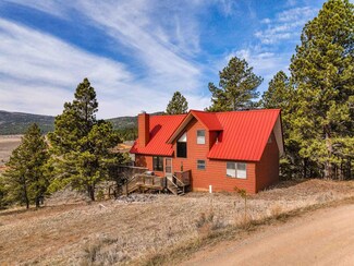 5 Country Club Rd, Angel Fire, NM 87710