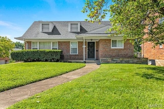 7114 Clayton Rd, Saint Louis, MO 63117