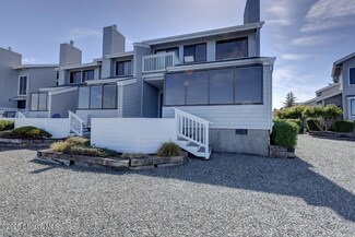 821 5th Ave, Hammond, OR 97121