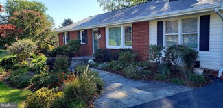 2405 Peachstone Ct, Silver Spring, MD 20905