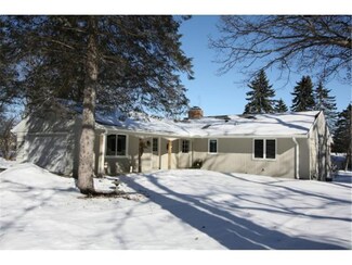 4230 Maple Ln, Minnetonka, MN 55345
