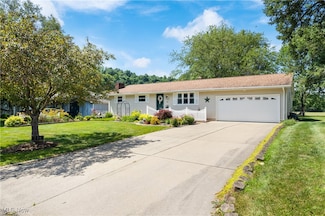 245 Hammersley Dr, Tuscarawas, OH 44682