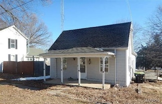 414 S Stanford St, Griggsville, IL 62340