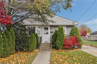 1 Masso Dr, North Providence, RI 02904