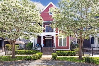 636 Oxford St, Houston, TX 77007
