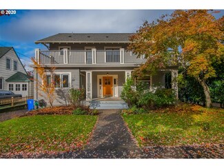 735 NE Royal Ct, Portland, OR 97232
