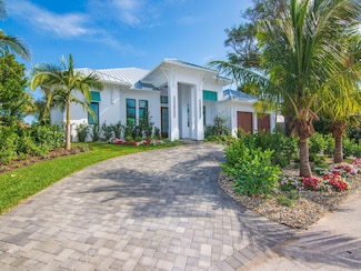 736 Norfolk Pine Ln, Vero Beach, FL 32963