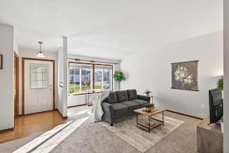 15681 Flackwood Way, Saint Paul, MN 55124