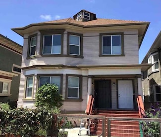 1915 West St, Oakland, CA 94612