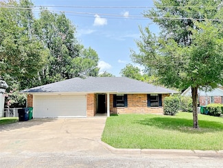 1803 S Park St, Brenham, TX 77833