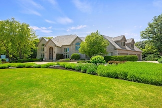 5N100 Dover Hill Rd, Saint Charles, IL 60175