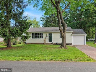 129 Kreutz Ave, Doylestown, PA 18901