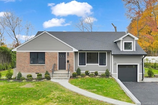 82 Seton Dr, New Rochelle, NY 10804